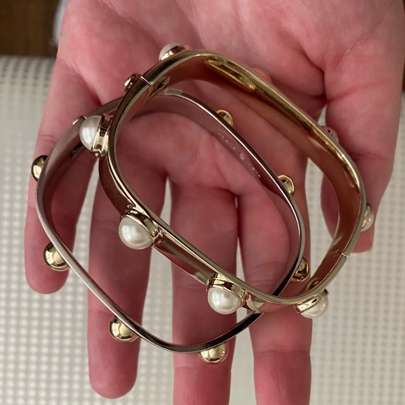 Tory Burch studded pearl bracelets - Picture 3 of 6